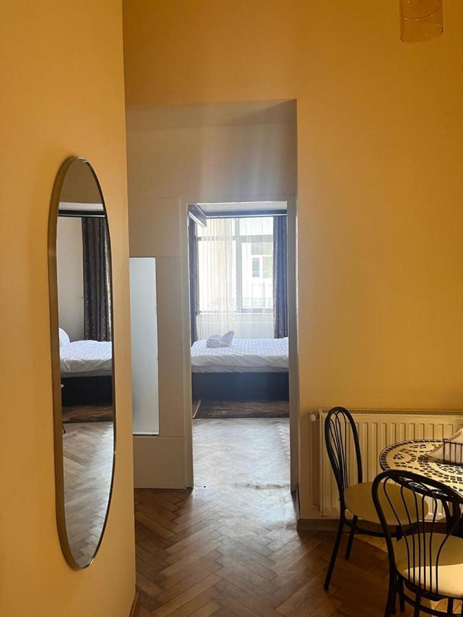 Urban Central Apartments Braşov Esterno foto