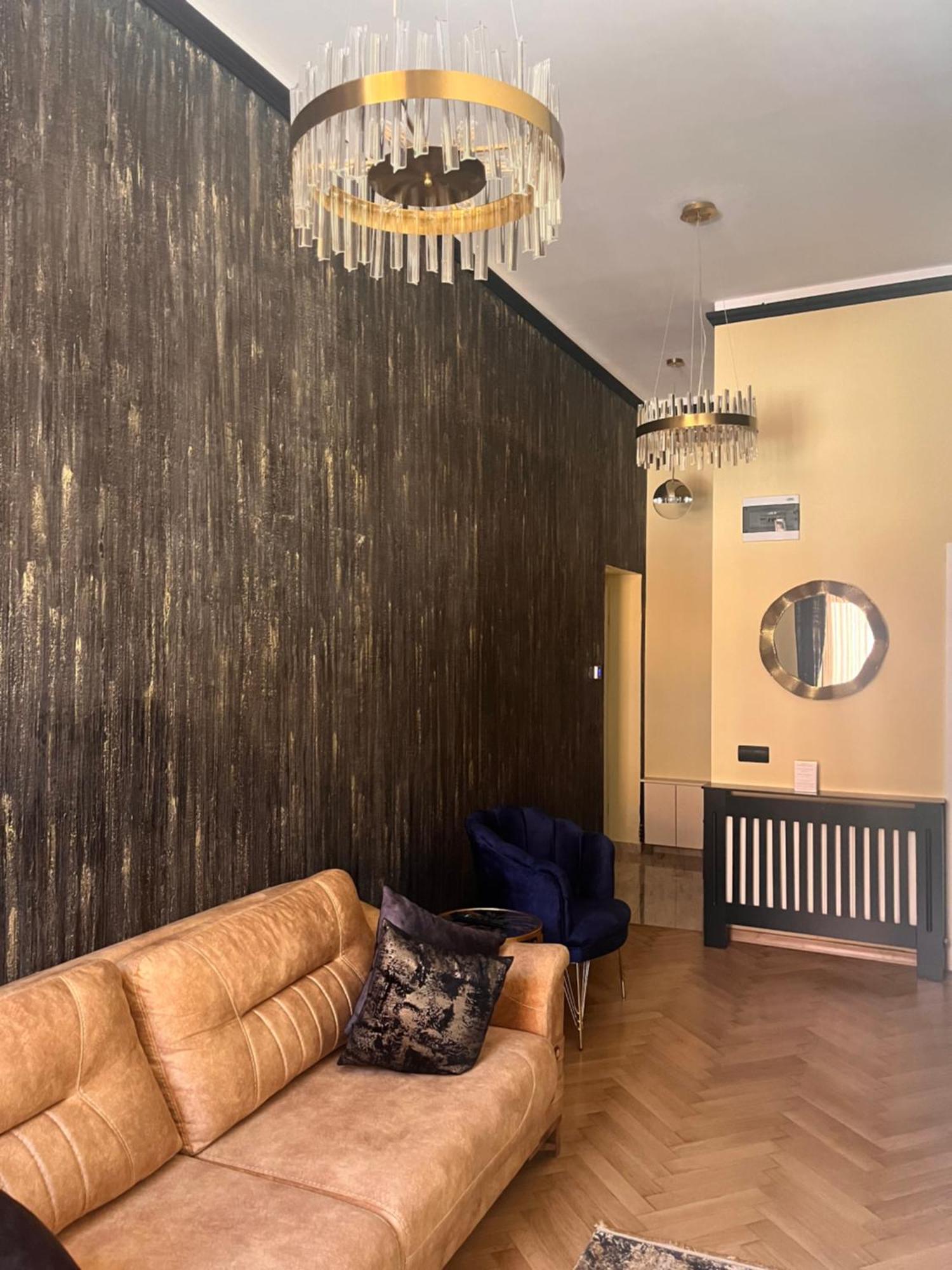 Urban Central Apartments Braşov Esterno foto